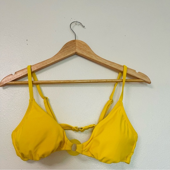 NWT Wild Fable Yellow Bikini Top Keyhole Swimsuit Medium - Picture 1 of 8